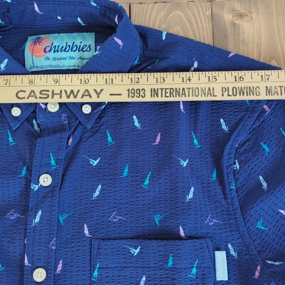 Chubbies Men’s M Blue Sailboat Nautical Print Short Sleeve Button Down S… - Picture 7 of 8